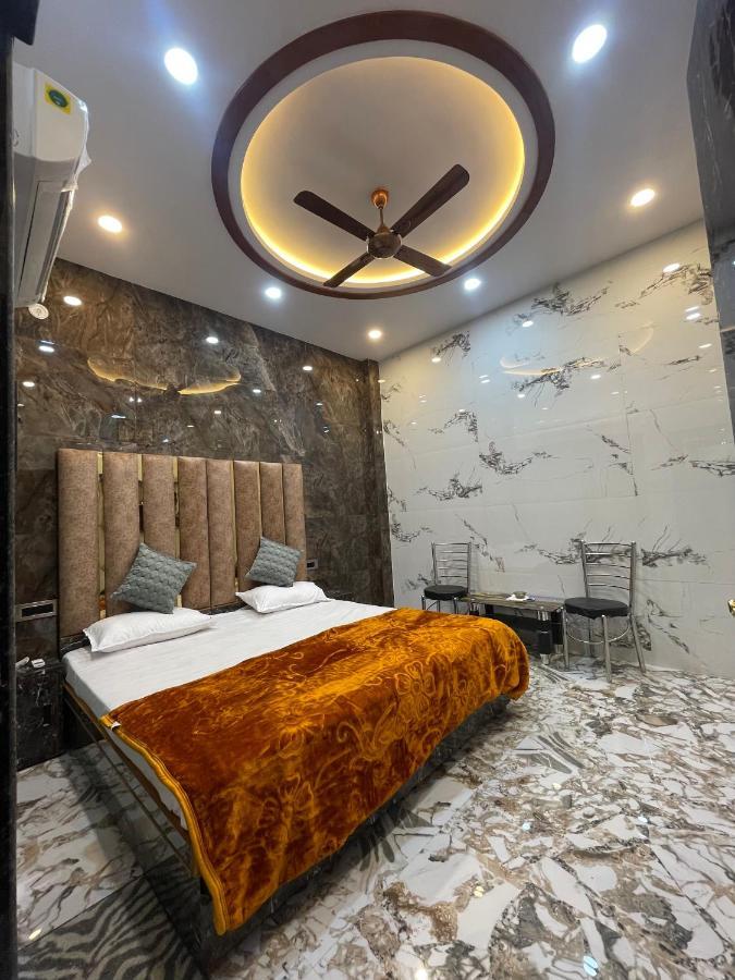Kashi Dham Home Stay Varanasi Bagian luar foto