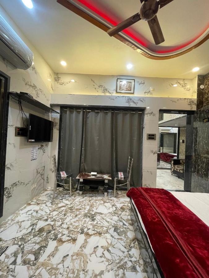 Kashi Dham Home Stay Varanasi Bagian luar foto